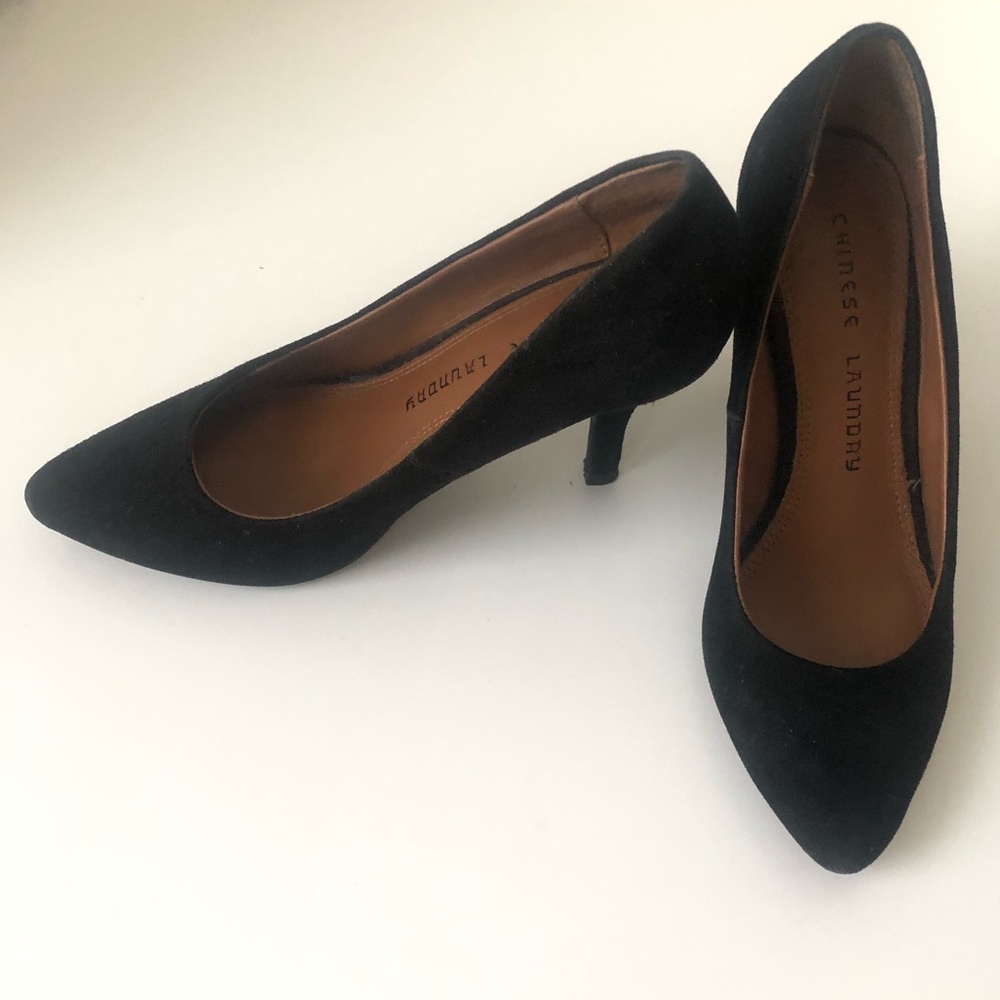 Black Pointed Toe Pumps - 6
